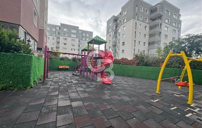 Çekmeköy Yeşil Belde Sitesi'nde 3 + 1 Geniş Daire