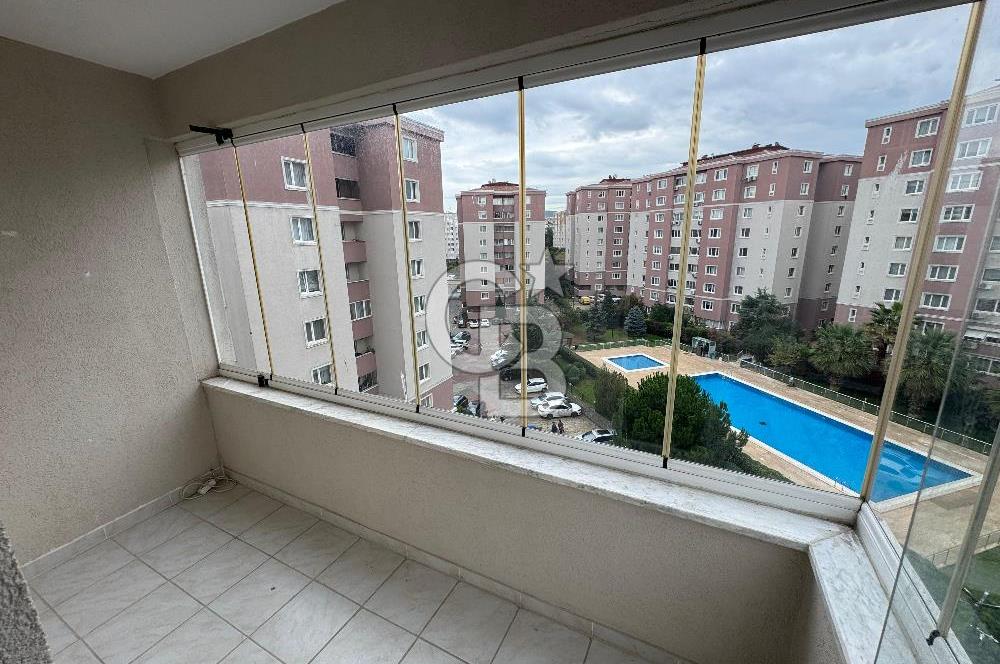 Çekmeköy Yeşil Belde Sitesi'nde 3 + 1 Geniş Daire