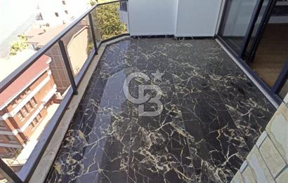 Yalova Çınarcık Koru'da Muhteşem Deniz Manzaralı 2+1 Satılık Lüks Daire