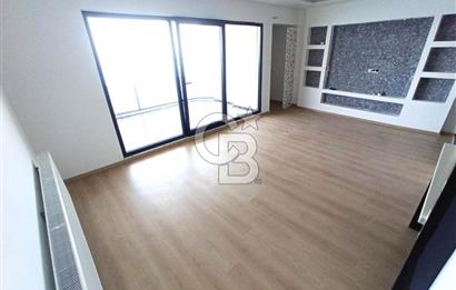 Yalova Çınarcık Koru'da Muhteşem Deniz Manzaralı 2+1 Satılık Lüks Daire