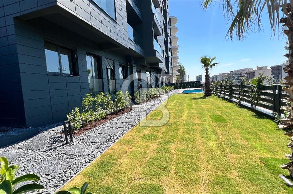 Çiğli Balatçık Black Suits2'de 1+1 Havuz Cepheli Kiralık Daire