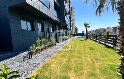 Çiğli Balatçık Black Suits2'de 1+1 Havuz Cepheli Kiralık Daire