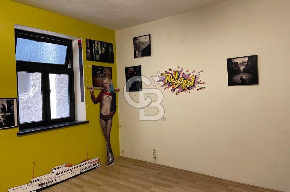 GALATA KULESİNE ADIM MESAFEDE KİRALIK BAKIMLI OFİS