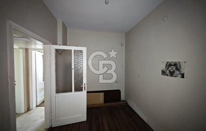 GÜZELBAHÇE MALTEPE MAH. DENİZE 80METRE 3+1 125m2 D.GAZLI BAHÇELİ