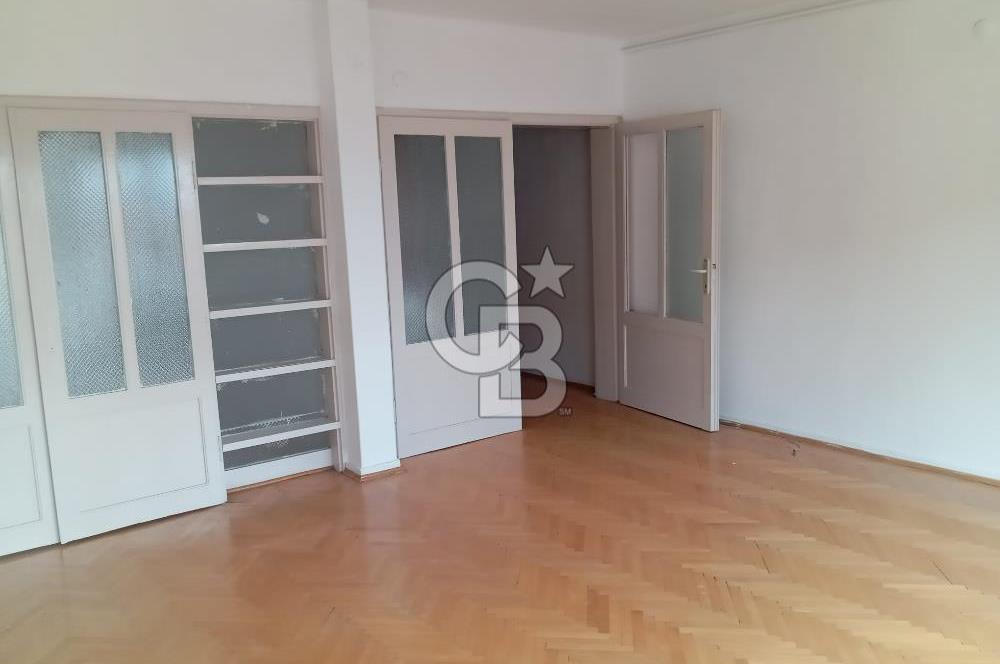 IŞINLAR MAH. MİRALAY NAZIM BEY CAD. 3+1 DAİRE, 125M2, MUTFAK 20 M2