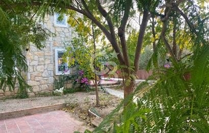 Eski Datça'da Satılık Müstakil Geniş Bahçeli Loft Taş Ev