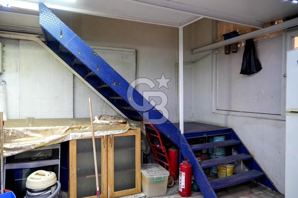 Ümraniye Atakent Mahallesi nde Satılık Dükkan