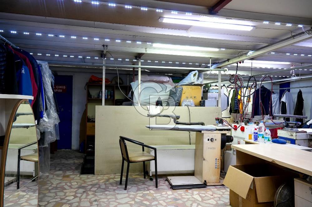 Ümraniye Atakent Mahallesi nde Satılık Dükkan