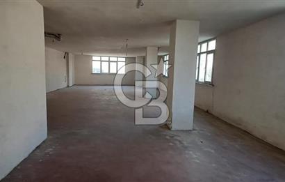 Arnavutköy ana cadde üzerinde kiralık işyeri katları veya tamamı