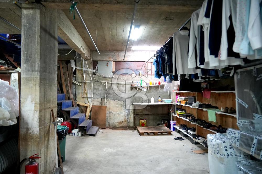 Ümraniye Atakent Mahallesi nde Satılık Dükkan