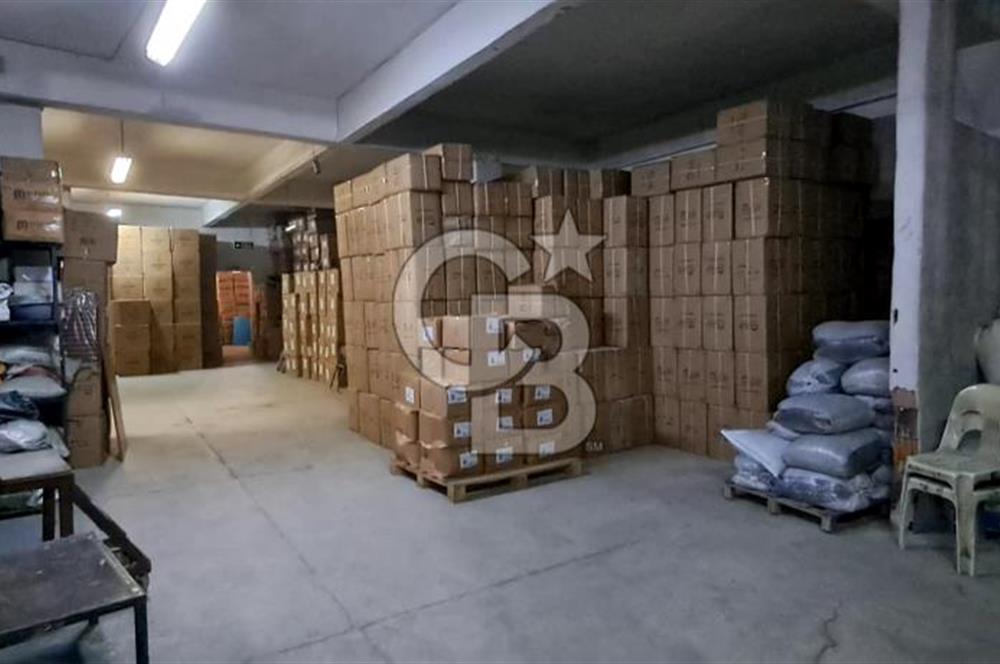 Arnavutköy ana cadde üzerinde kiralık işyeri katları veya tamamı