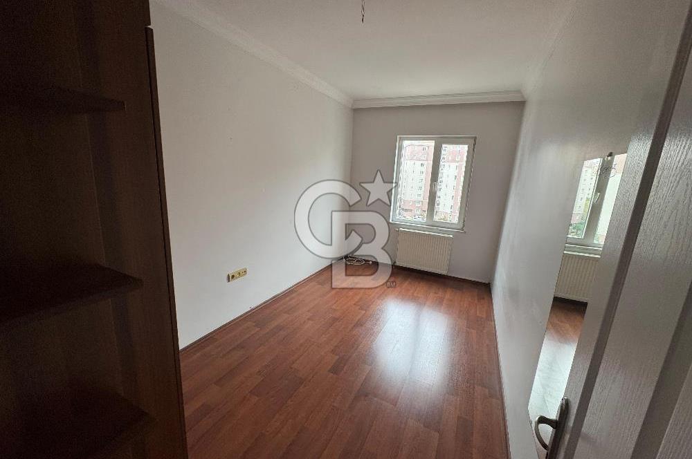 Çekmeköy Yeşil Belde Sitesi'nde 3 + 1 Geniş Daire