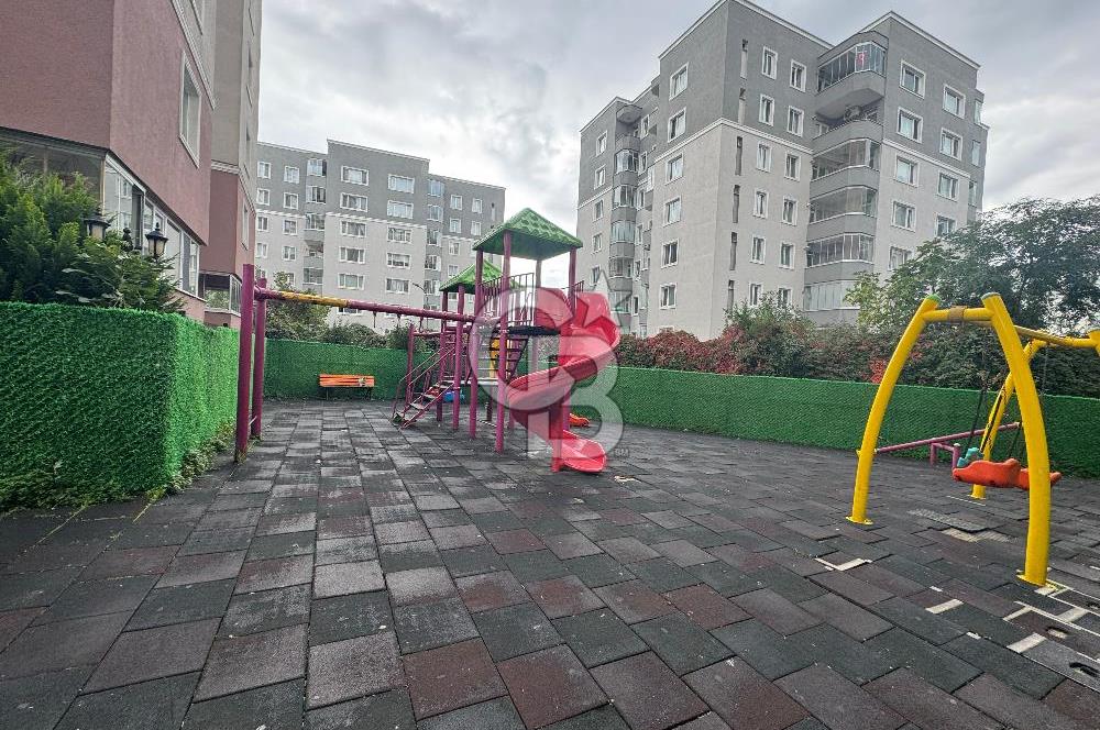 Çekmeköy Yeşil Belde Sitesi'nde 3 + 1 Geniş Daire