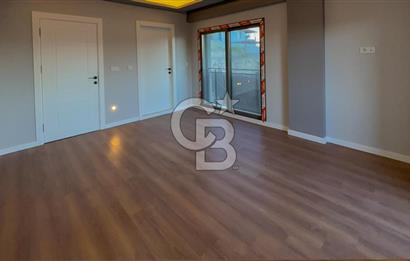 Foça Kozbeylide Doğa Manzaralı 4+1 Lüks Tripleks Villa