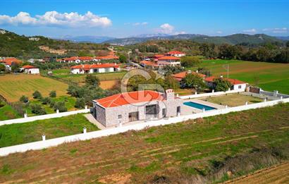 Muğla Menteşe Yenice’de Satılık Taş Villa