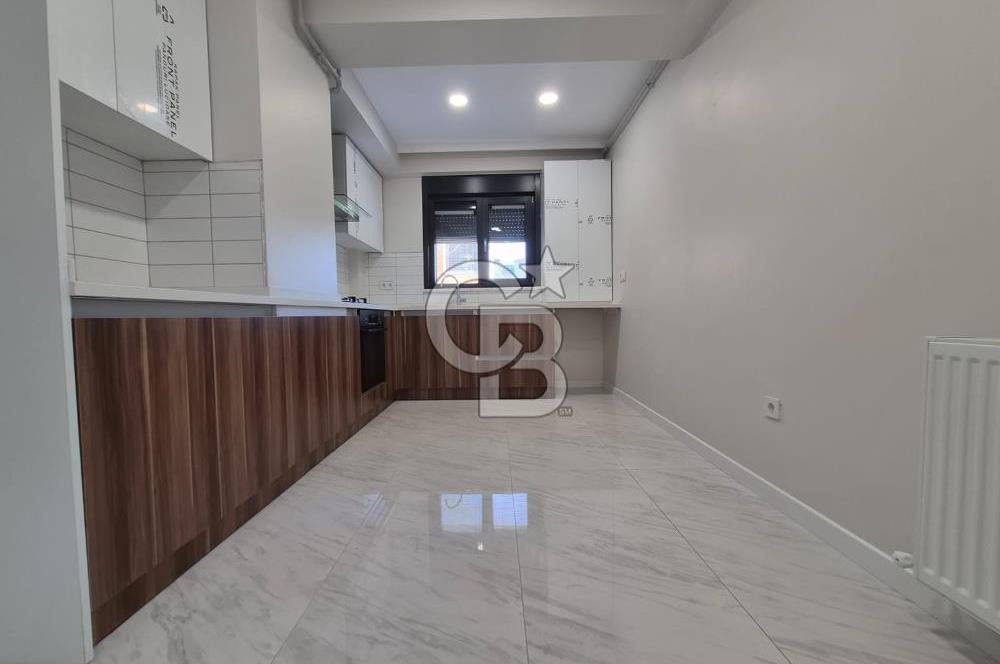 ÜSKÜDAR BURHANİYEDE YENİ BİNADA OTOPARKLI 3+1 KİRALIK DAİRE
