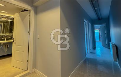 Foça Kozbeylide Doğa Manzaralı 4+1 Lüks Tripleks Villa