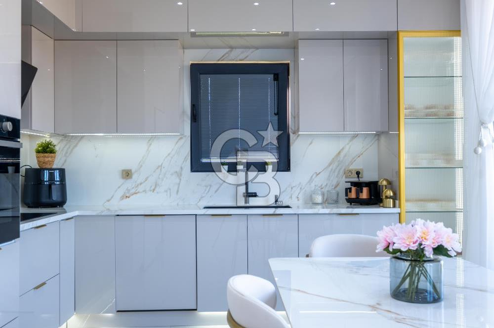 BAŞİSKELE'DE PANORAMİK DENİZ MANZARALI 6+1 LÜKS MÜSTAKİL VİLLA