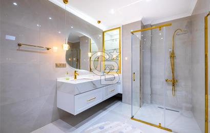 BAŞİSKELE'DE PANORAMİK DENİZ MANZARALI 6+1 LÜKS MÜSTAKİL VİLLA