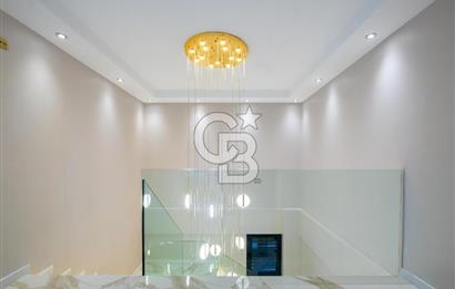 BAŞİSKELE'DE PANORAMİK DENİZ MANZARALI 6+1 LÜKS MÜSTAKİL VİLLA