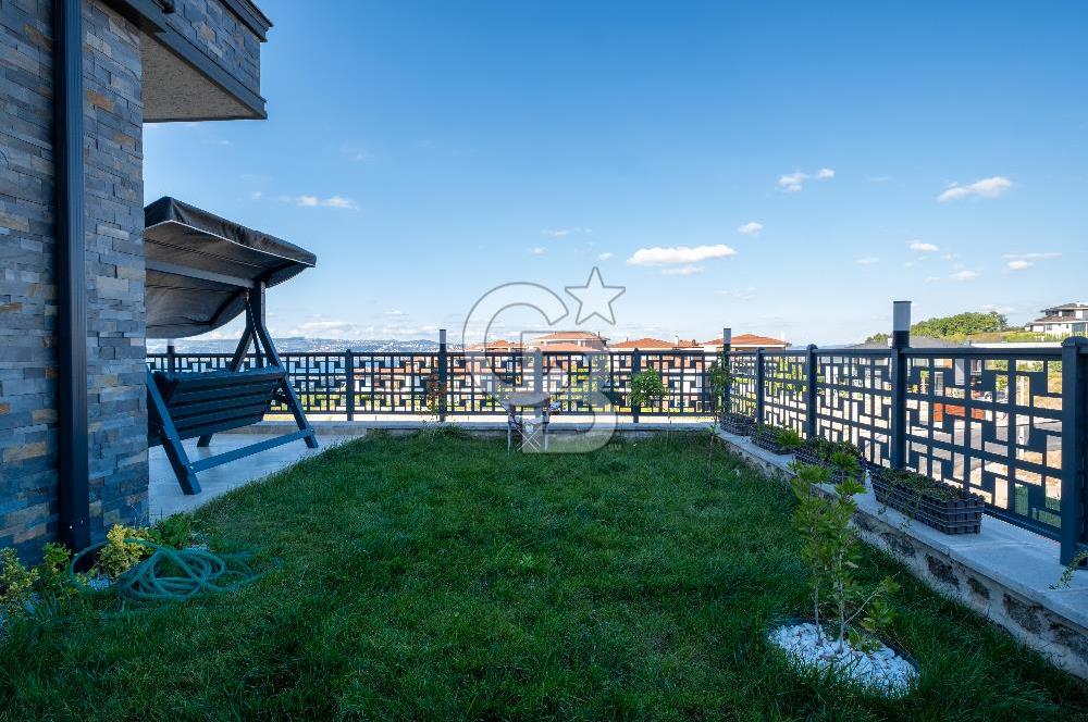 BAŞİSKELE'DE PANORAMİK DENİZ MANZARALI 6+1 LÜKS MÜSTAKİL VİLLA