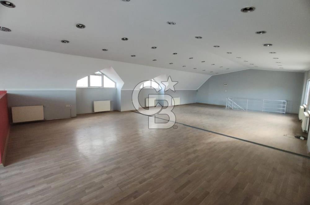 Trabzon Meydanda Ticaretin Kalbinde Kiralık Prestijli İş Yeri!