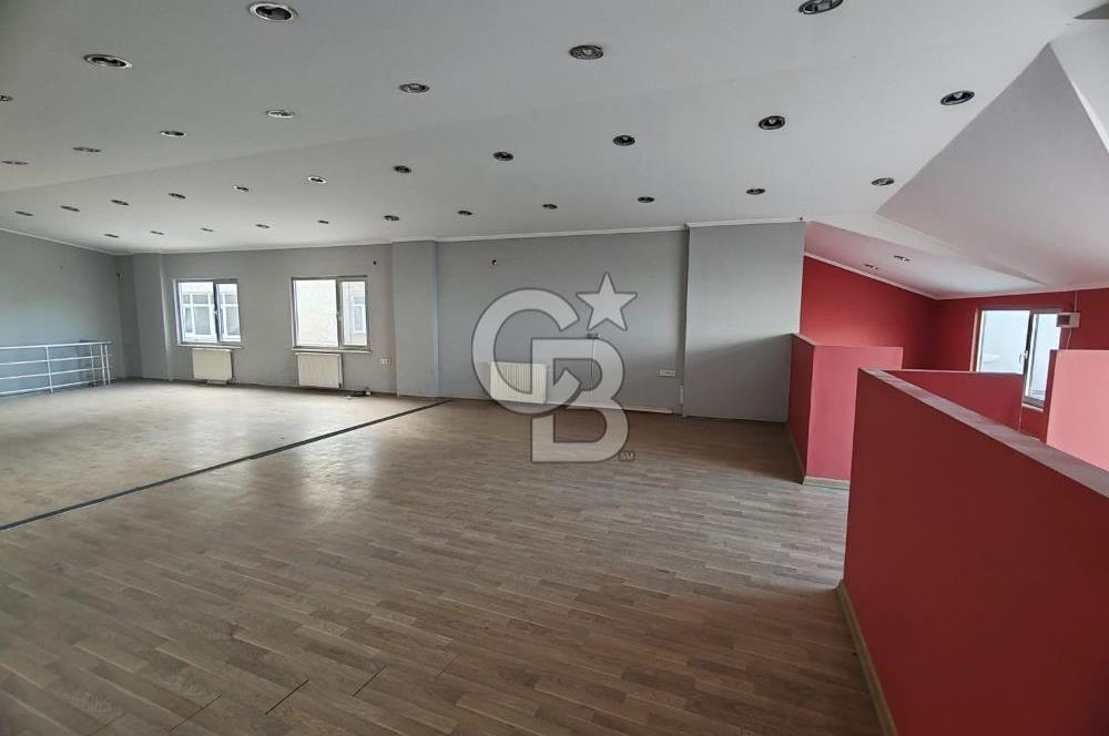 Trabzon Meydanda Ticaretin Kalbinde Kiralık Prestijli İş Yeri!