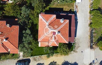 Çanakkale Umurbey'de Denize Sıfır Site'de 3+1 Tam Müstakil Villa