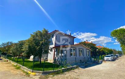 Çanakkale Umurbey'de Denize Sıfır Site'de 3+1 Tam Müstakil Villa