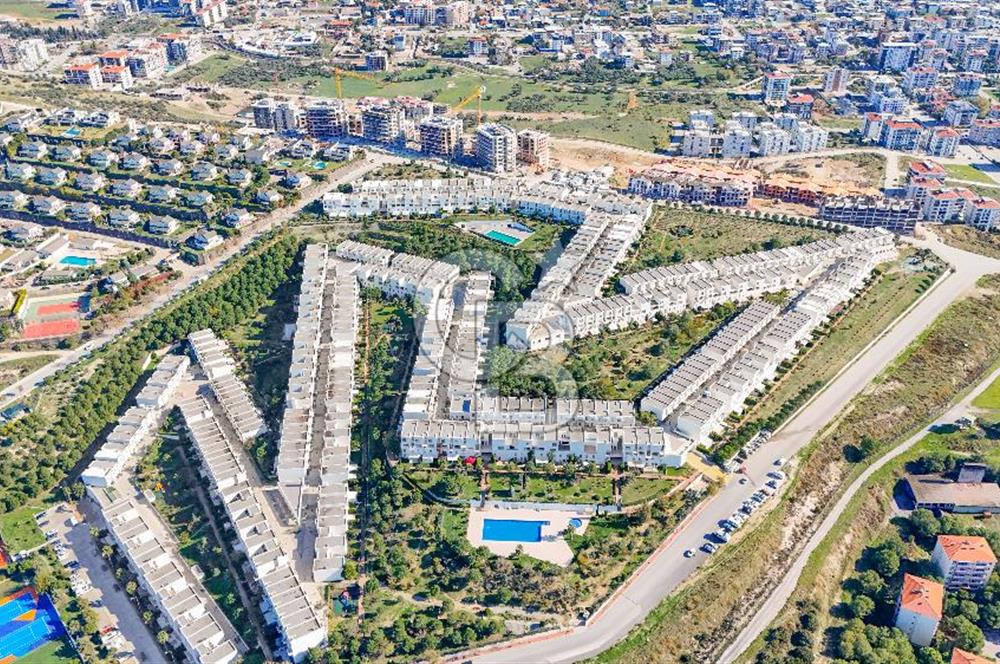 35. Sokak Sitesi Tripleks Bahçeli Satılık 3+1