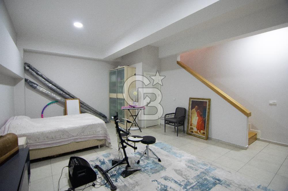 35. Sokak Sitesi Tripleks Bahçeli Satılık 3+1