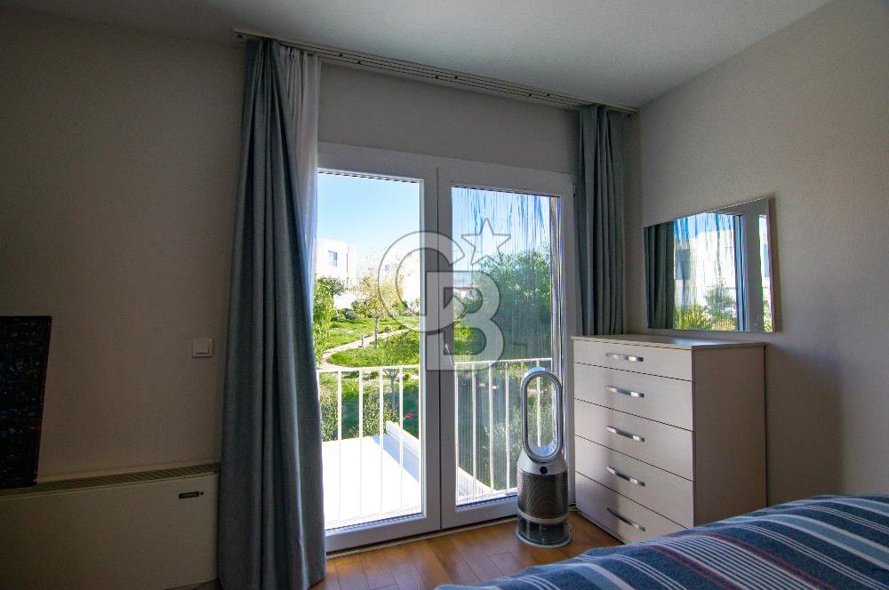 35. Sokak Sitesi Tripleks Bahçeli Satılık 3+1