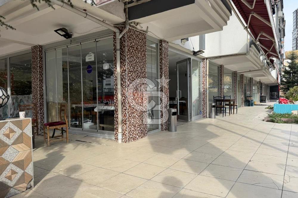 NEŞET ERTAŞ CADDESİNE 1 BİNA MESAFEDE HER İŞE UYGUN 400m² DÜKKAN