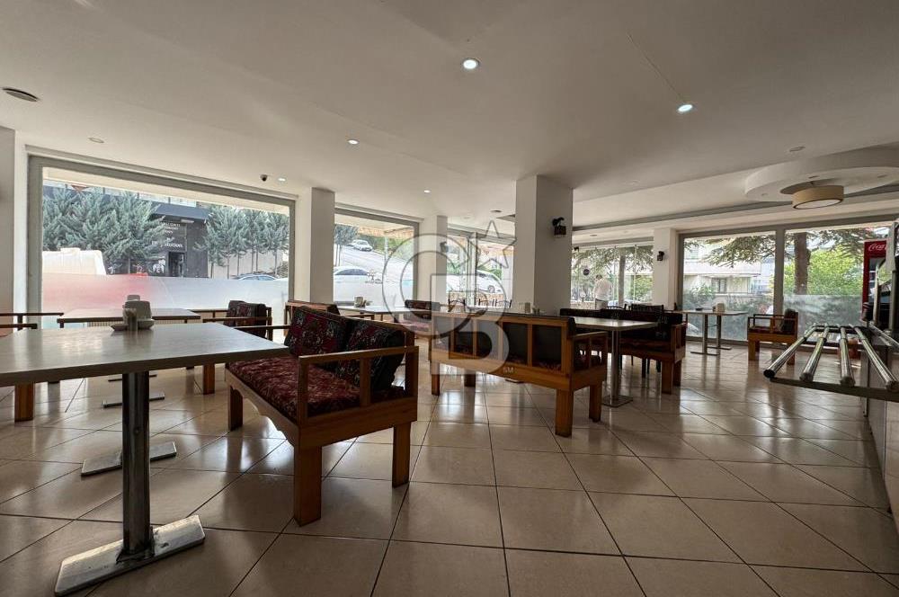 NEŞET ERTAŞ CADDESİNE 1 BİNA MESAFEDE HER İŞE UYGUN 400m² DÜKKAN