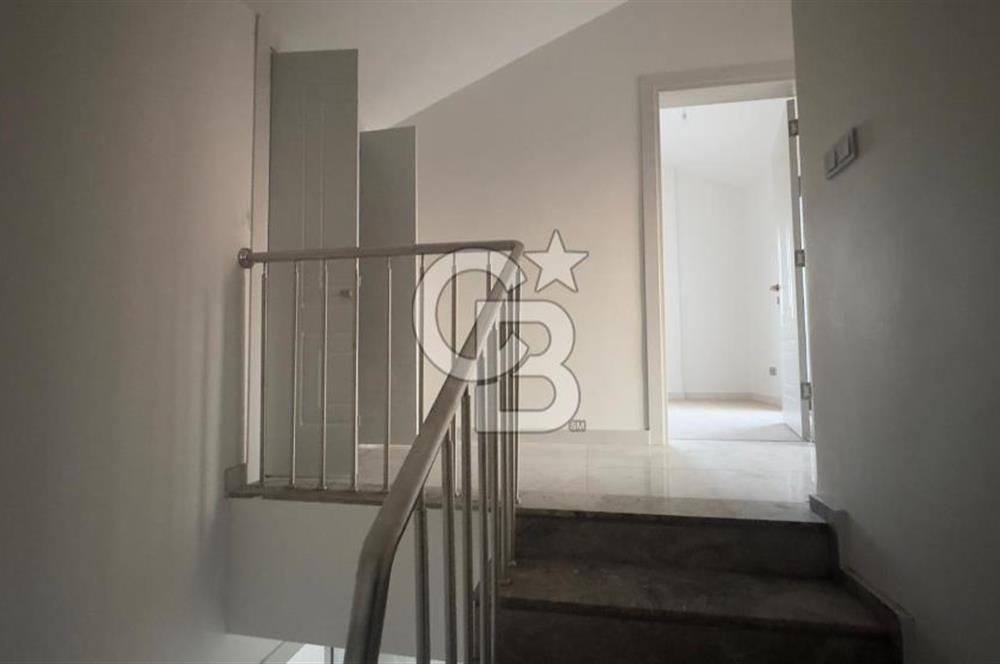 CB.Route'dan Dikili Salihlerde Deniz Manzaralı Müstakil Villa