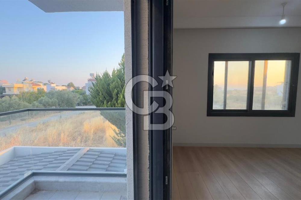 CB.Route'dan Dikili Salihlerde Deniz Manzaralı Müstakil Villa