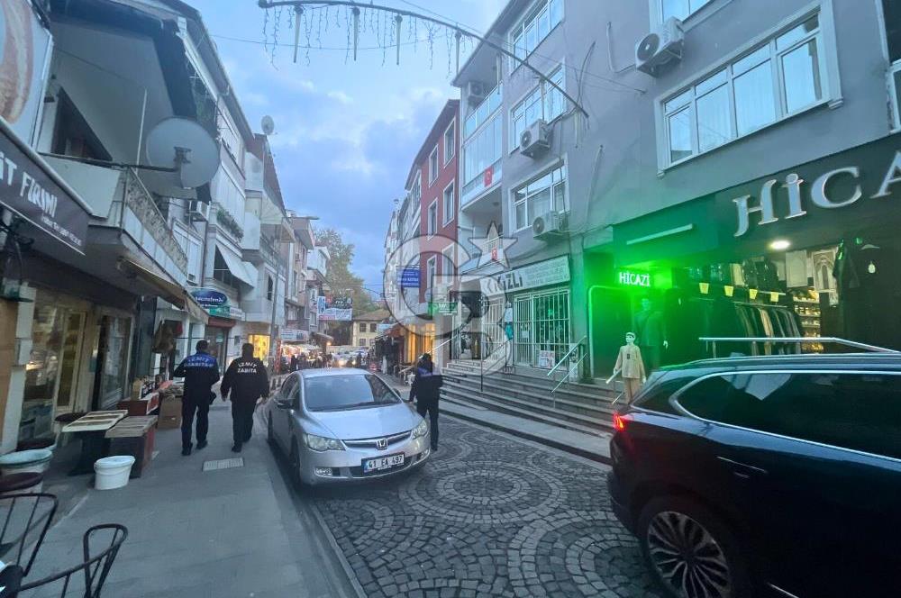 CB AKADEMİ İZMİT KARABAŞ MH. İKİZLİÇEŞME DE SATILIK DÜKKAN