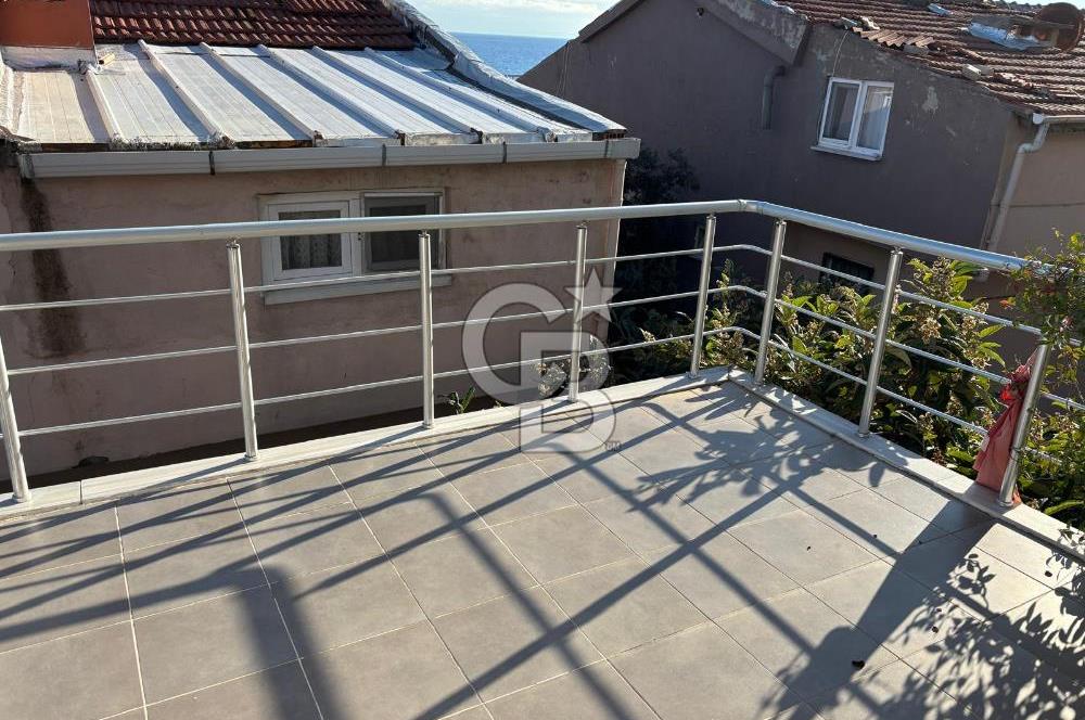 ŞARKÖY HOŞKÖY' DE DENİZE SIFIR SİTEDE YAZLIK TRİPLEX VİLLA