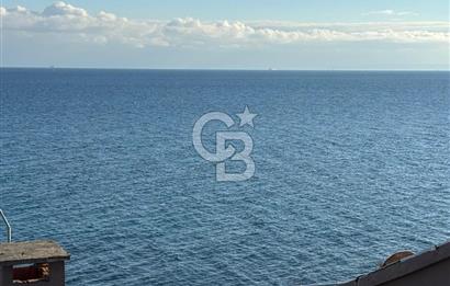 ŞARKÖY HOŞKÖY' DE DENİZE SIFIR SİTEDE YAZLIK TRİPLEX VİLLA