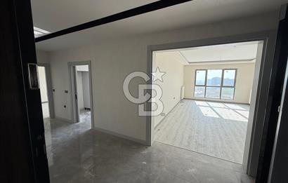CUMHURİYET MAHALLESİ ÖNÜ AÇIK GENİŞ 4+1 SATILIK DAİRE 