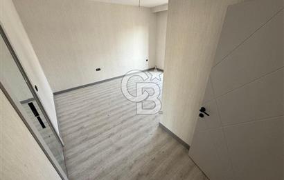 CUMHURİYET MAHALLESİ ÖNÜ AÇIK GENİŞ 4+1 SATILIK DAİRE 