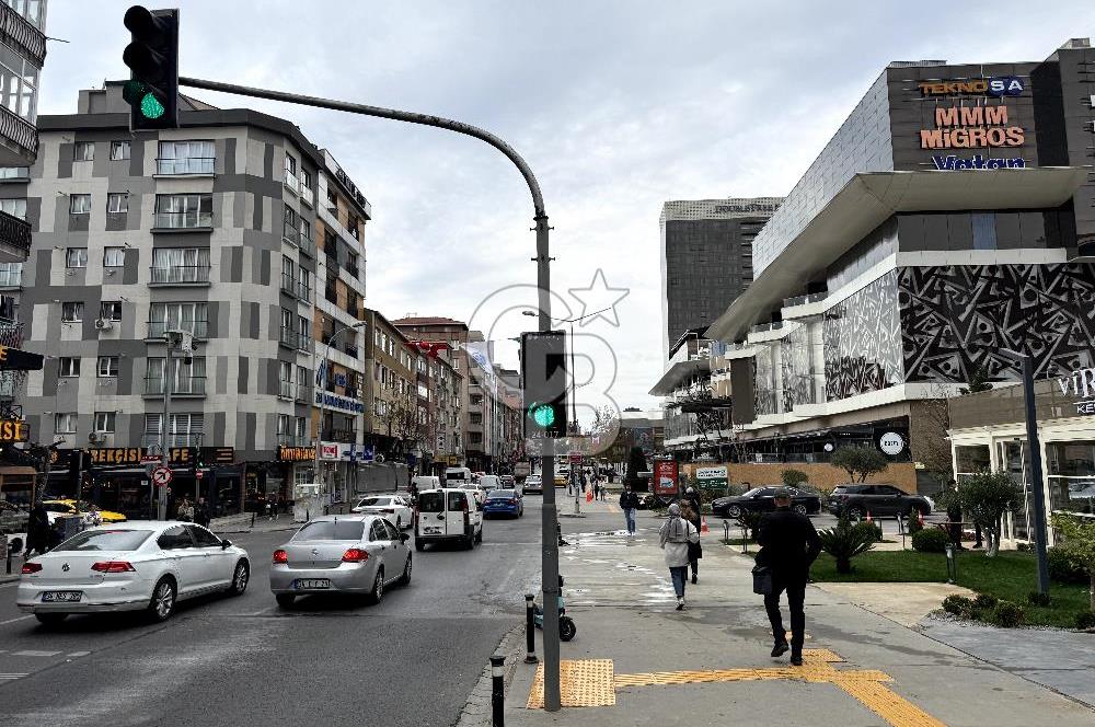 Ümraniye Atakent Mahallesi nde 3 + 1 Kiralık Daire