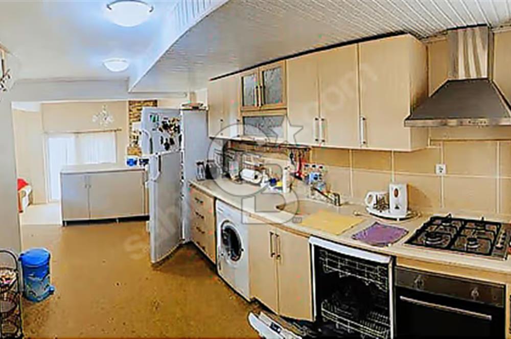 MERSİN İLEMİN ESENTEPEDE MANZARASIYLA BÜYÜLEYEN TRİPLEKS VİLLA