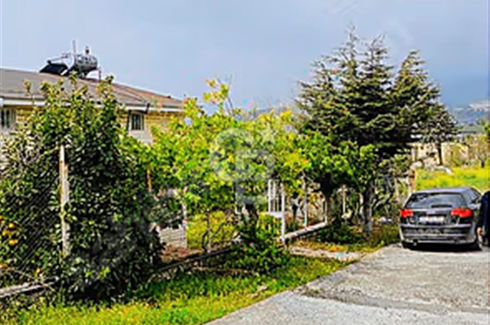 MERSİN İLEMİN ESENTEPEDE MANZARASIYLA BÜYÜLEYEN TRİPLEKS VİLLA