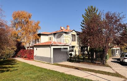 KONUTKENT 2 DE YENİLENMİŞ ŞEREFİYESİ YÜKSEK SATILIK KÖŞE VİLLA