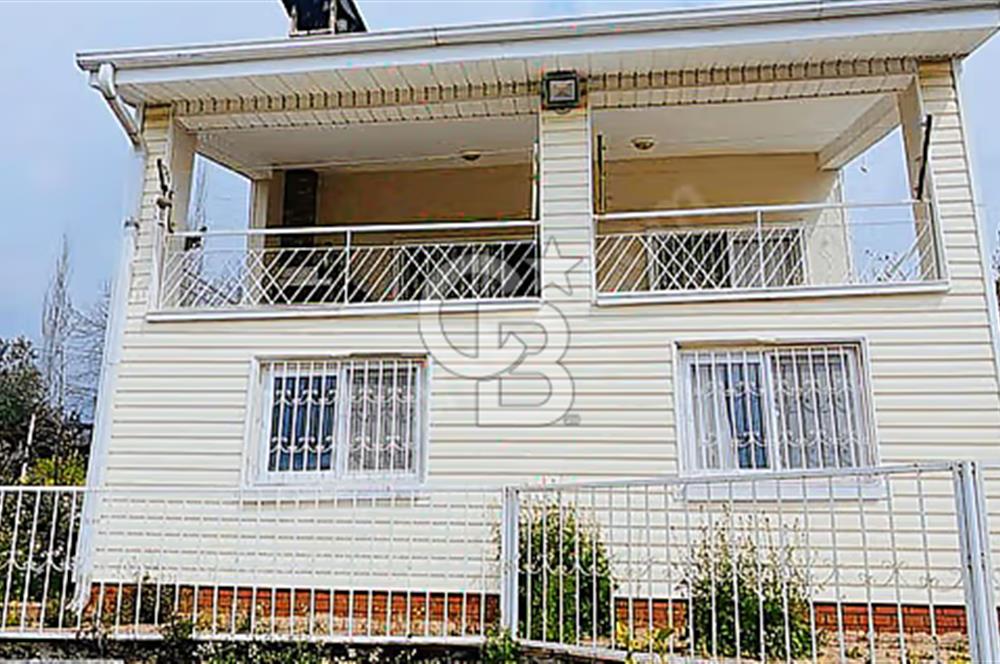 MERSİN İLEMİN ESENTEPEDE MANZARASIYLA BÜYÜLEYEN TRİPLEKS VİLLA
