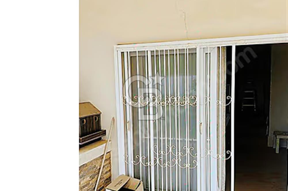 MERSİN İLEMİN ESENTEPEDE MANZARASIYLA BÜYÜLEYEN TRİPLEKS VİLLA