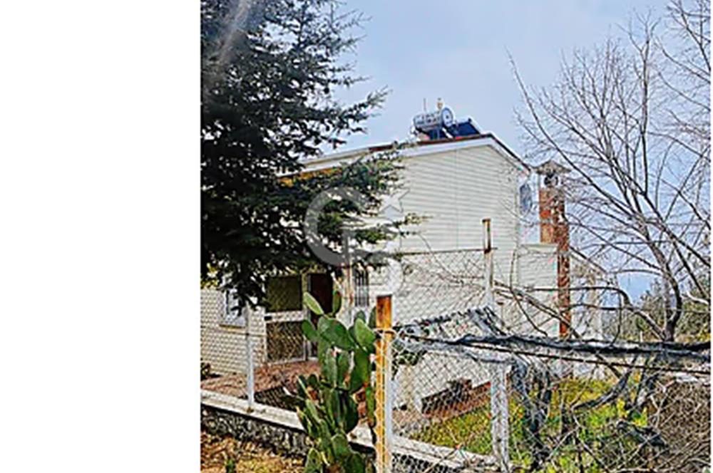 MERSİN İLEMİN ESENTEPEDE MANZARASIYLA BÜYÜLEYEN TRİPLEKS VİLLA