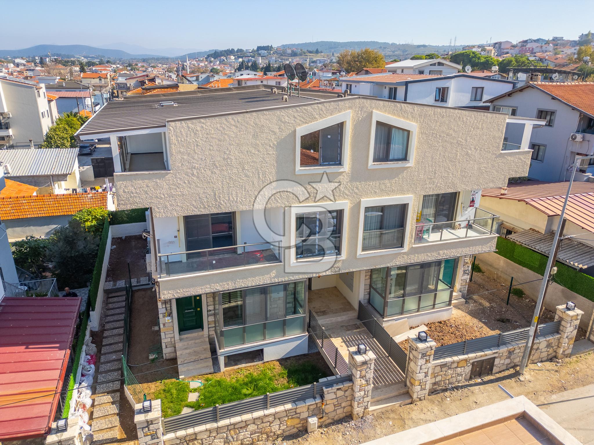 URLA SANAT SOKAĞINA YAKIN SATILIK 2+1 DUBLEKS LÜKS DAİRE