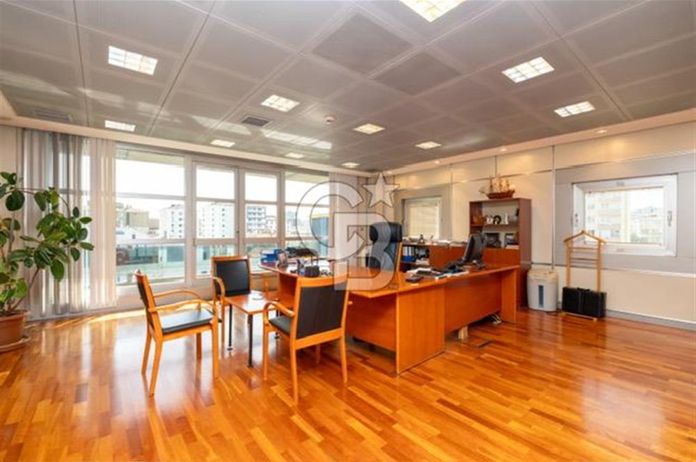 KOZYATAĞI'NDA YÜKSEK GETİRİLİ TİCARİ PLAZA